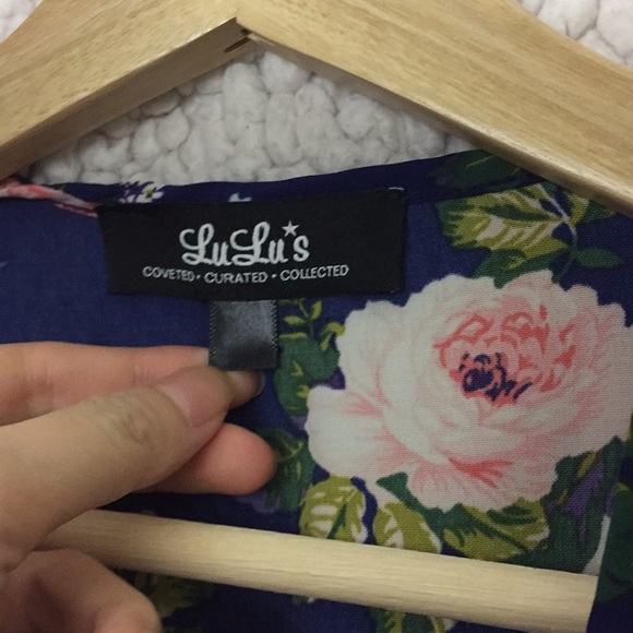 Lulu’s floral wrap dress - Picture 3 of 6